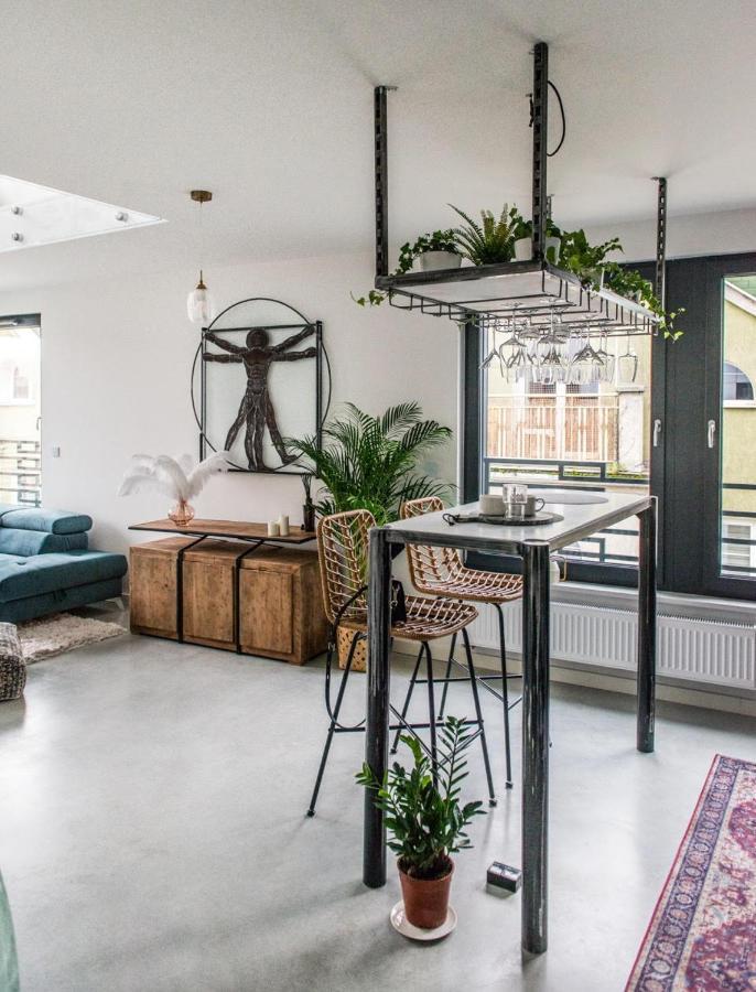 Hedo & Art Loft - Old Town Apartment Познан Екстериор снимка